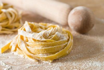 Clase de cocina 3 en 1 en Piazza Navona: ravioles de fettuccine y tiramisú