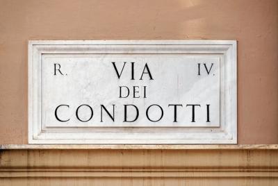 Roma Fashion Tour LGBT +