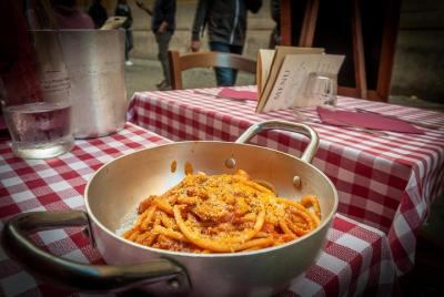 Tour gastronómico en el barrio de Roma: recorrido a pie de 3,5 horas