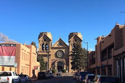 Santa Fe, Nuevo México es la olla de oro al final del arco iris