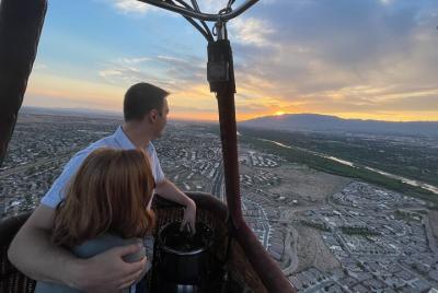 Paseo exclusivo en globo aerostático al amanecer en Albuquerque Paseo exclusivo en globo aerostático al amanecer en Albuquerque