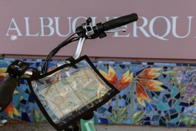 Tour en bicicleta eléctrica para grupos pequeños en Albuquerque Tour en bicicleta eléctrica para grupos pequeños en Albuquerque