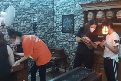 Weird Science Interactive Escape Room en Northfield, Nueva Jersey Weird Science Interactive Escape Room en Northfield, Nueva Jersey