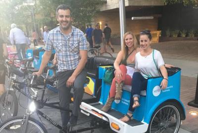 Tours de cervecerías por el este de Austin a través de un bicitaxi motorizado Tours de cervecerías por el este de Austin a través de un bicitaxi motorizado