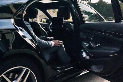 Traslado privado al aeropuerto: Aeropuerto de Baltimore BWI a Washington en automóvil de negocios