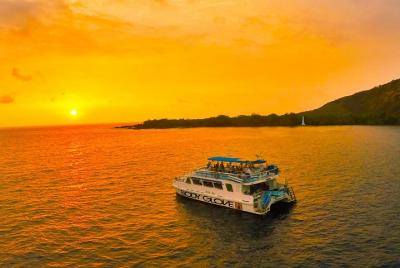 Cena histórica crucero a la bahía de Kealakekua Cena histórica crucero a la bahía de Kealakekua