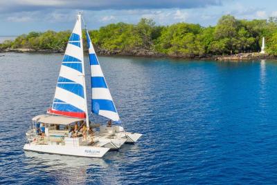 Navegación y esnórquel por la tarde hasta el Monumento al Capitán Cook