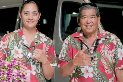 Traslado privado de ida y vuelta: Aeropuerto Internacional de Kona a los hoteles de Isla Grande Traslado privado de ida y vuelta: Aeropuerto Internacional de Kona a los hoteles de Isla Grande