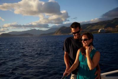 Experiencia de vela al atardecer en Kona desde Honokohau Experiencia de vela al atardecer en Kona desde Honokohau