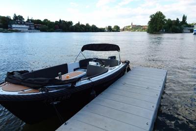 Excursión en barco privado a Praga