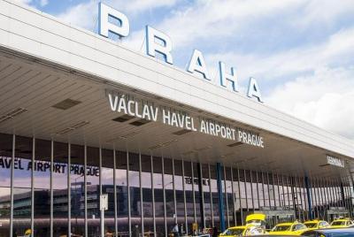 Traslado privado de llegada: el aeropuerto de Praga al centro de Praga