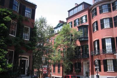 Traslado privado de salida: ciudad de Boston al aeropuerto de Boston BOS en automóvil de negocios Traslado privado de salida: ciudad de Boston al aeropuerto de Boston BOS en automóvil de negocios