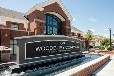 Viaje de compras de Woodbury Commons en SUV desde el hotel