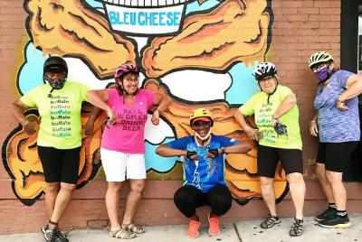 The Wing Ride: La historia oculta del tour gastronómico de alitas de pollo