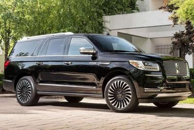 Traslado privado a la llegada: desde el Aeropuerto Internacional de Toronto hasta las cataratas del Niágara