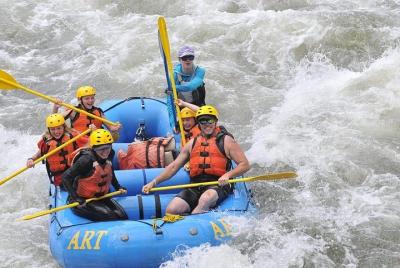 Recorrido intermedio de rafting en whitewater en Bighorn Sheep Canyon Recorrido intermedio de rafting en whitewater en Bighorn Sheep Canyon