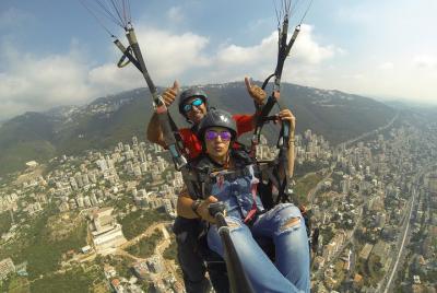 Viaje en parapente sobre el Líbano - Bahía Jounieh Viaje en parapente sobre el Líbano - Bahía Jounieh