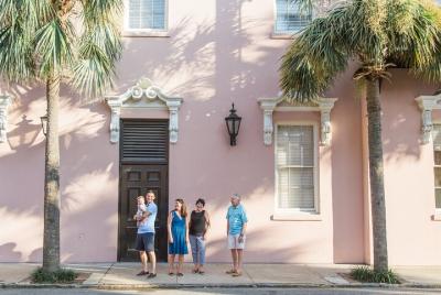 Sesión privada de fotografía de vacaciones con fotógrafo local en Charleston Sesión privada de fotografía de vacaciones con fotógrafo local en Charleston