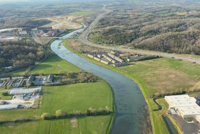 Tour privado en helicóptero sobre el río Tennessee
