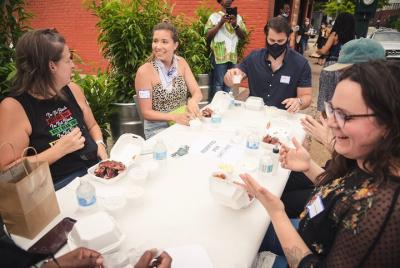 Tour gastronómico de cocina sureña para grupos pequeños de 2 horas en Chattanooga