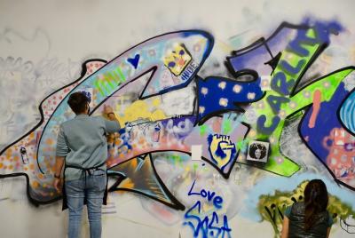 Chicago Spray Paint 'n' Sip en Studio W.I.P.- BYOB