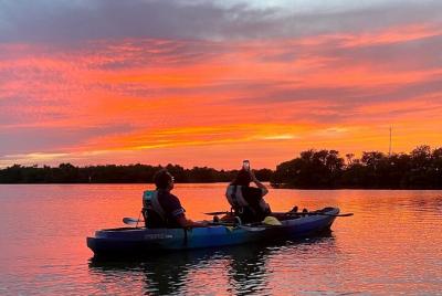 ¡Tour en kayak al atardecer por el túnel de manglares de las mil islas con kayak Cocoa! ¡Tour en kayak al atardecer por el túnel de manglares de las mil islas con kayak Cocoa!