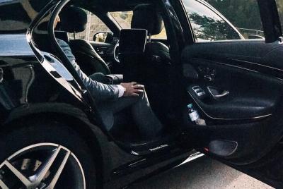 Traslado privado de salida: de Dallas al aeropuerto de Dallas DFW en automóvil de negocios Traslado privado de salida: de Dallas al aeropuerto de Dallas DFW en automóvil de negocios