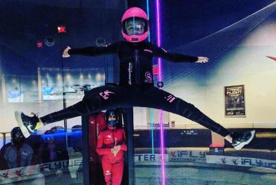 Experiencia de paracaidismo en interiores de Denver con 2 vuelos y certificado personalizado