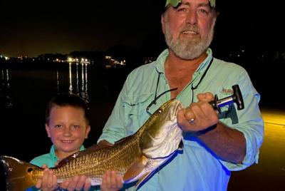 Pesca nocturna en la bahía Pesca nocturna en la bahía