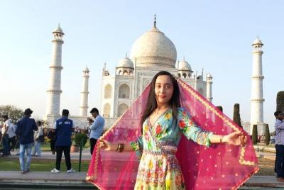 Tour privado de Agra desde Pune- Todo incluido