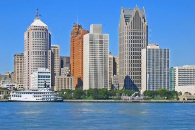 Traslado privado de salida: Detroit al aeropuerto de Detroit DTW en SUV de lujo