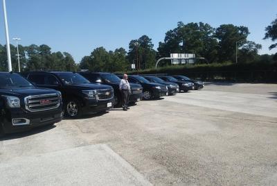 Coche SUV negro desde Houston a Austin, TX, Aeropuerto IAH, Houston a Austin, TX Coche SUV negro desde Houston a Austin, TX, Aeropuerto IAH, Houston a Austin, TX