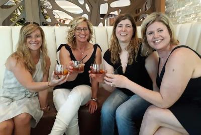 Tour de los Jueves Sedientos (cócteles y aperitivos)