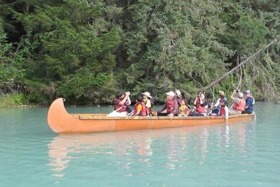 Safari de canoa Voyageur de vida silvestre de Alaska desde Haines Safari de canoa Voyageur de vida silvestre de Alaska desde Haines