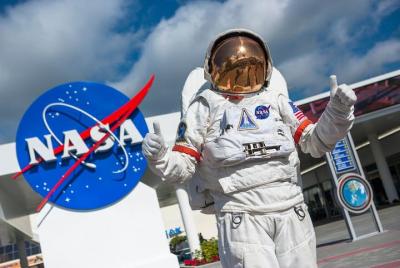 Tour turístico por el Centro Espacial de la NASA en y por la ciudad Tour turístico por el Centro Espacial de la NASA en y por la ciudad
