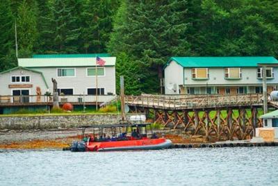 Excursión en tierra de Ketchikan: Silverking Lodge Adventure & Seafeast