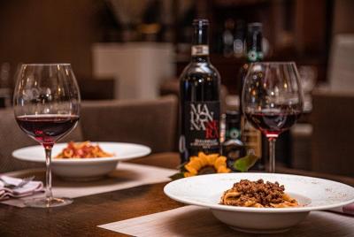 Cena de bistec florentino: auténtica experiencia gastronómica florentina Cena de bistec florentino: auténtica experiencia gastronómica florentina