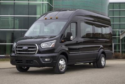 Baton Rouge a Nueva Orleans Transporte con chofer en camioneta privada