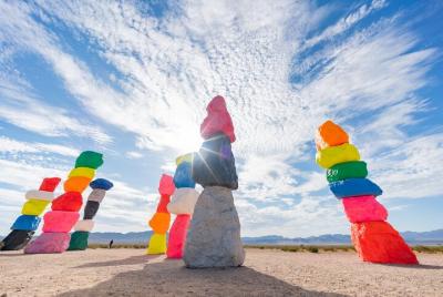 Tour de 2 horas por las siete montañas mágicas en el desierto de Mojave Tour de 2 horas por las siete montañas mágicas en el desierto de Mojave