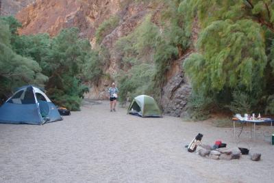 Viaje de kayak de 2 días / 1 noche en Black Canyon debajo de la presa Hoover desde Las Vegas Viaje de kayak de 2 días / 1 noche en Black Canyon debajo de la presa Hoover desde Las Vegas