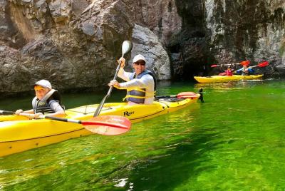Tour en kayak por la cueva Esmeralda con recogida opcional en Las Vegas Tour en kayak por la cueva Esmeralda con recogida opcional en Las Vegas
