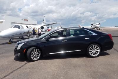 Traslado privado de llegada al aeropuerto de la ciudad de Nueva York Sedan Traslado privado de llegada al aeropuerto de la ciudad de Nueva York Sedan