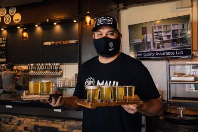 Tour de las tres cervecerías de Maui con almuerzo Tour de las tres cervecerías de Maui con almuerzo