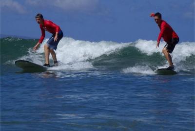 Lección de surf semiprivada en la playa de Kalama en Kihei Lección de surf semiprivada en la playa de Kalama en Kihei
