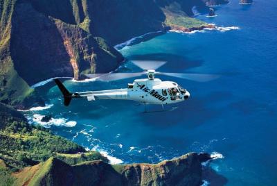Recorrido en helicóptero por Maui occidental y Molokai de 60 minutos Recorrido en helicóptero por Maui occidental y Molokai de 60 minutos