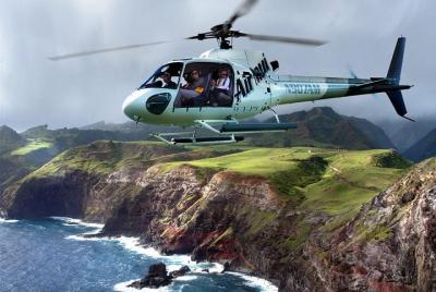 Tour a las puertas del helicóptero West Maui y Molokai Tour a las puertas del helicóptero West Maui y Molokai