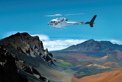 Tour de helicóptero en Maui: vuelo completo de la isla Tour de helicóptero en Maui: vuelo completo de la isla