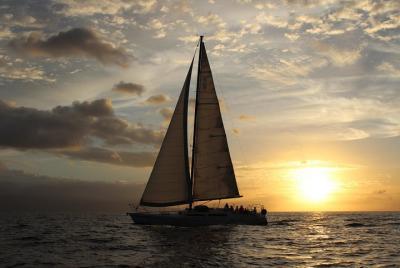 Champagne Sunset Sail desde el puerto de Lahaina