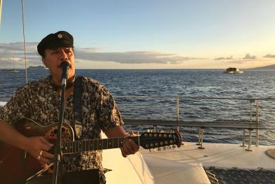 Sunset Sail con música en vivo y barra libre desde la playa de Ka’anapali