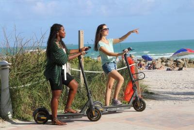 E-Scooter Art Deco, historia, cultura y escándalos Tour E-Scooter Art Deco, historia, cultura y escándalos Tour